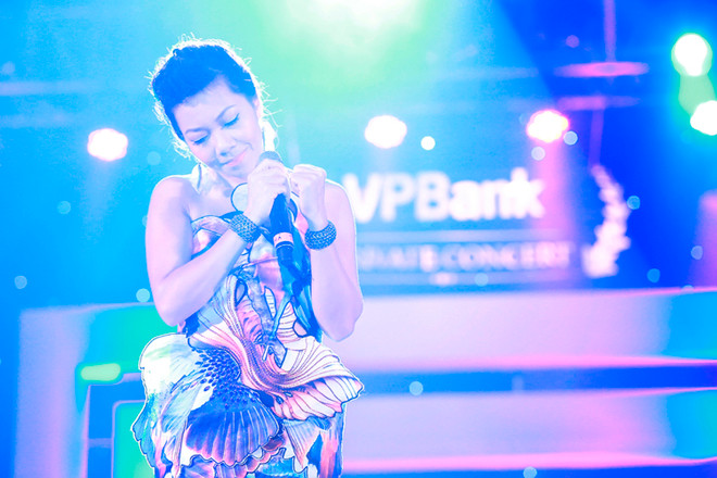 [Photo] 4 Diva làng nhạc Việt hát lần đầu tiên ở Hà Nội ảnh 5