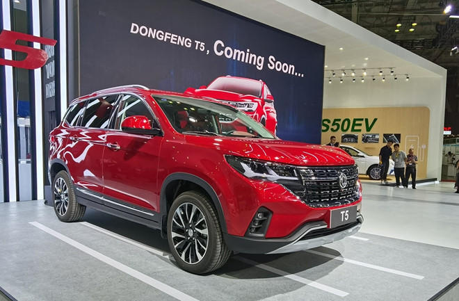 Mẫu xe Dongfeng T5 tại triển lãm xe. (Ảnh nguồn: Dongfeng) Điểm mặt 5 mẫu xe Trung Quốc giá rẻ “gây sốt” tại thị trường ôtô Việt ảnh 3