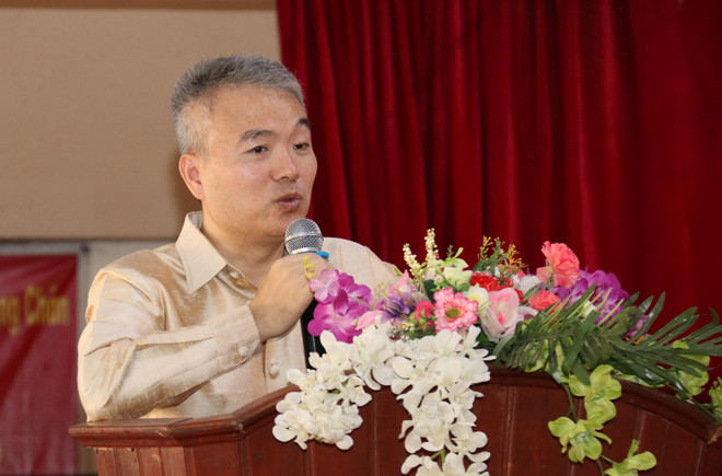 Trao quà của Tổng Bí thư, Chủ tịch nước cho Trường song ngữ Lào-Việt ảnh 2