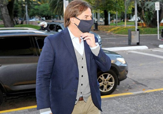 Tổng thống Uruguay tự cách ly sau khi tiếp xúc với người mắc COVID-19 ảnh 1