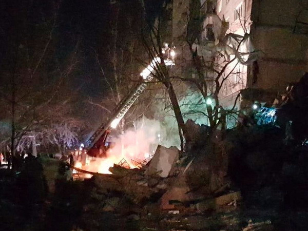 Còn hàng chục người mất tích trong vụ nổ làm sập chung cư ở Nga ảnh 1