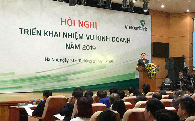 Phó Thống đốc: Vietcombank phát huy tốt vai trò dẵn dắt thị trường ảnh 1
