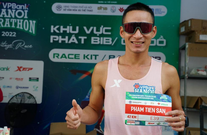 Sôi động giải chạy Marathon quốc tế của Hà Nội trước giờ tranh tài ảnh 3