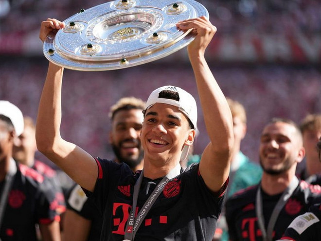 6 khoảnh khắc quan trọng trong chức vô địch 11 liên tiếp của Bayern ảnh 1