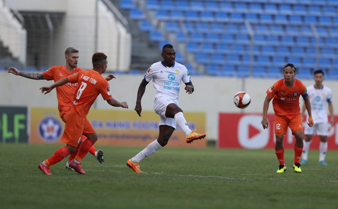 Vòng 2 V-League 2023: Đội bóng Thành Nam bất ngờ giành ngôi đầu bảng ảnh 1