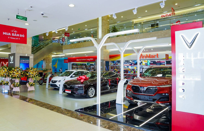 Thị trường ôtô: Đón tháng ‘cô hồn’ showroom giảm giá, xả kho hàng tồn ảnh 1