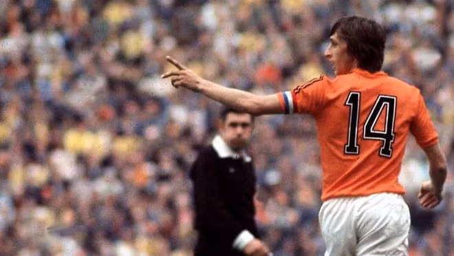 Câu chuyện những con số trên lưng các cầu thủ bóng đá ảnh 10