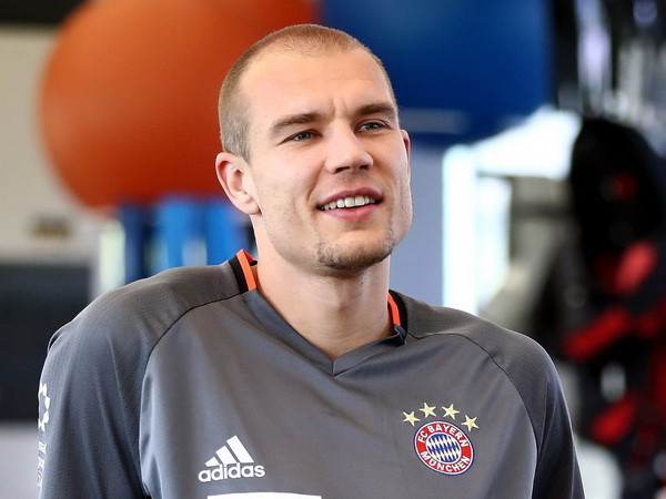 Trung vệ Badstuber của Bayern sẽ sang thi đấu cho Schalke 04 ảnh 2
