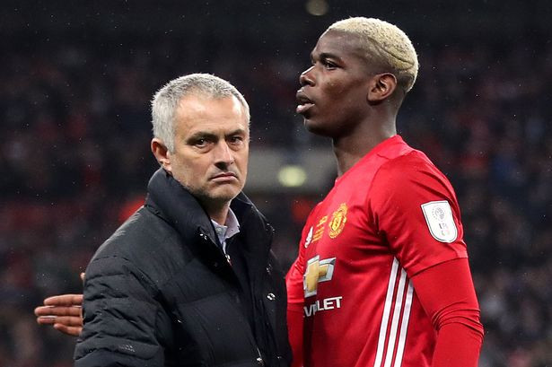 Mourinho bị chỉ trích là ích kỷ và thiếu tôn trọng Paul Pogba ảnh 1