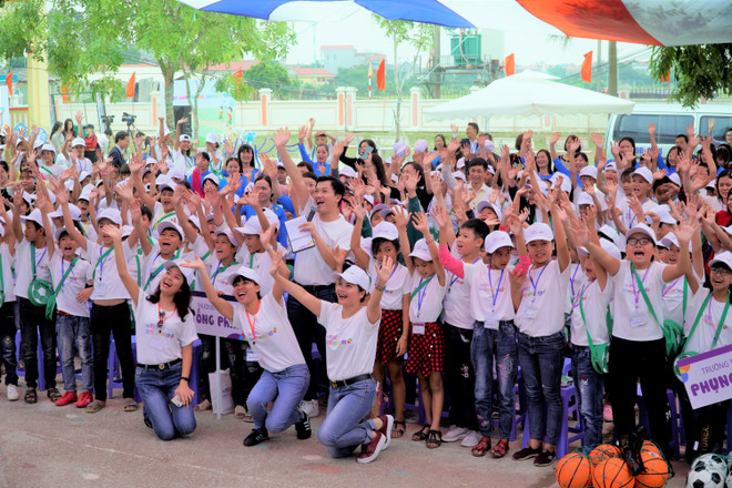(Ảnh: Minh Hiếu/Vietnam+) 300 học sinh Hưng Yên hào hứng tìm hiểu kiến thức dinh dưỡng học đường ảnh 8