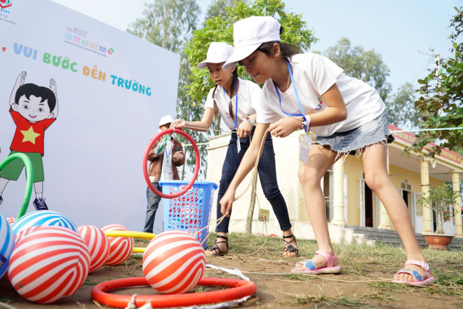 300 học sinh Hưng Yên hào hứng tìm hiểu kiến thức dinh dưỡng học đường ảnh 2