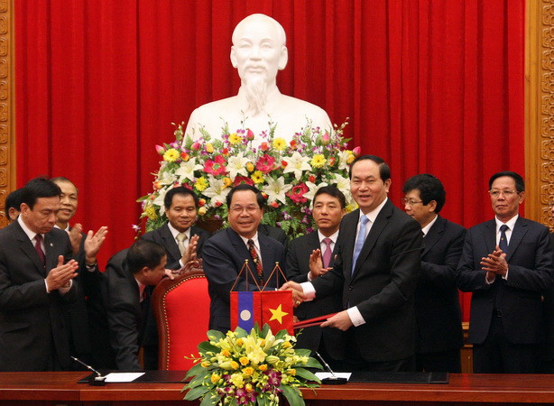 Bộ Công an tăng hợp tác toàn diện với Bộ An ninh Lào ảnh 1