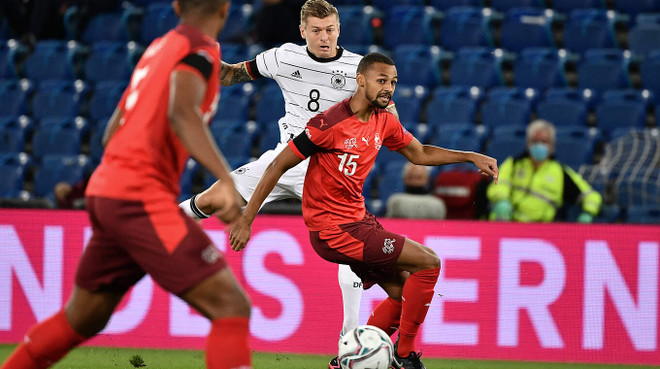 Joachim Löw: Các cầu thủ không phát huy hết khả năng của mình ảnh 4