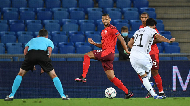 Joachim Löw: Các cầu thủ không phát huy hết khả năng của mình ảnh 5