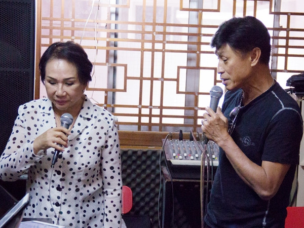 Tuấn Ngọc đắm đuối hát cùng giọng ca vượt thời gian Lệ Thu ảnh 1