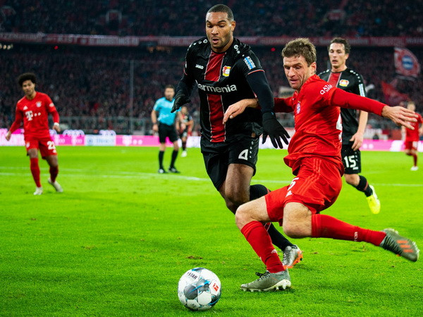 Bundesliga: Trận thua xui xẻo đẩy Bayern xa chức vô địch Mùa Thu ảnh 2
