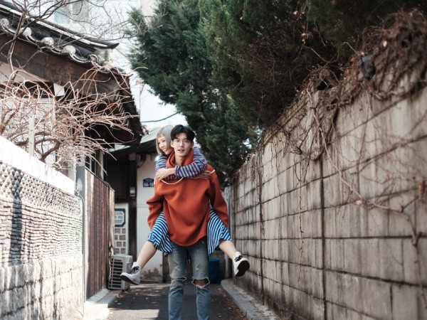 Ca sỹ Min tung MV “Hôn anh” siêu lãng mạn cùng “soái ca” xứ Hàn ảnh 2