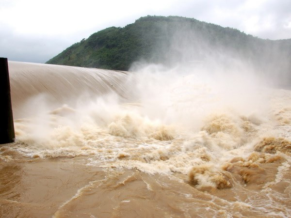 Cập nhật thông tin vận hành hồ chứa lớn 3 ngày một lần khi mưa lũ ảnh 1