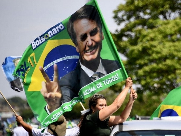 Bầu cử tổng thống Brazil: Các điểm bỏ phiếu bắt đầu mở cửa ảnh 1