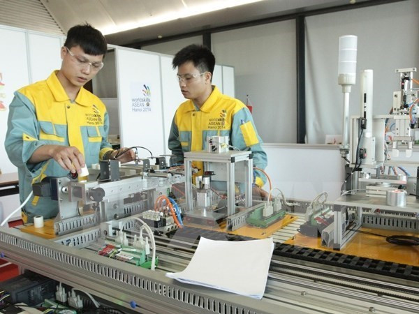 Hiệu trưởng trường Kinh tế Quốc dân: Nên có gói tín dụng khởi nghiệp ảnh 1