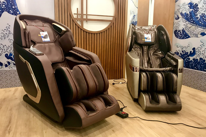Những sản phẩm chăm sóc sức khỏe ngày càng được nhiều người lựa chọn làm quà tặng trong những dịp kỷ niệm quan trọng. (Ảnh: Việt Anh/Vietnam+) Lựa chọn quà tặng gì cho Ngày Phụ nữ Việt Nam 20/10? ảnh 3