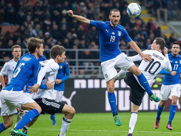 Joachim Löw đánh giá trận cầu với Italy là "Một trận chiến dữ dội" ảnh 1