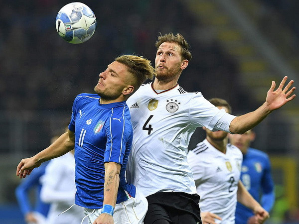 Joachim Löw đánh giá trận cầu với Italy là "Một trận chiến dữ dội" ảnh 5