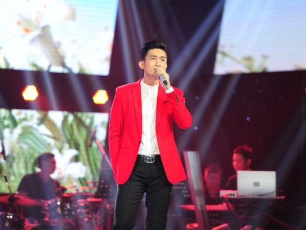 Tuấn Hưng “chịu thua” trước màn… cởi áo “dụ” thí sinh của Thu Phương ảnh 4