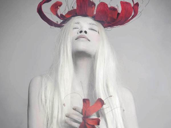 Ca sĩ Phạm Hà Linh: “Đời gọi tên em là… Điên” ảnh 1