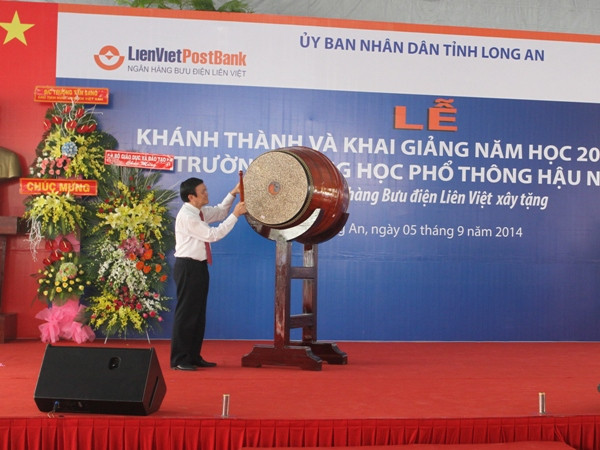 Long An: Khánh thành Trường PTTH Hậu Nghĩa đúng dịp năm học mới ảnh 2