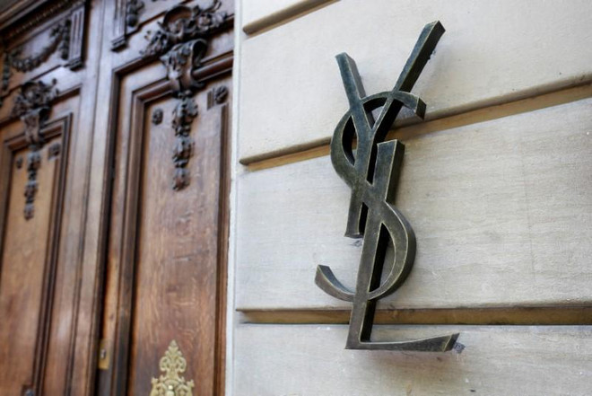 'Công ty mẹ' của Yves Saint Laurent và Gucci bị điều tra gian lận thuế ảnh 1