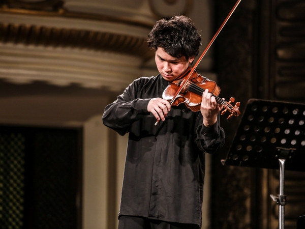 Cặp nghệ sỹ Fumiaki Miura và Akira Eguchi biểu diễn thăng hoa ở Hà Nội ảnh 5