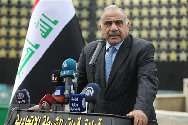 Thủ tướng Iraq Adel Abdel Mahdi tại một sự kiện ở thủ đô Baghdad. (Ảnh: AFP/TTXVN) Thủ tướng Iraq Adel Abdul Mahdi tuyên bố sẽ đệ đơn từ chức ảnh 1