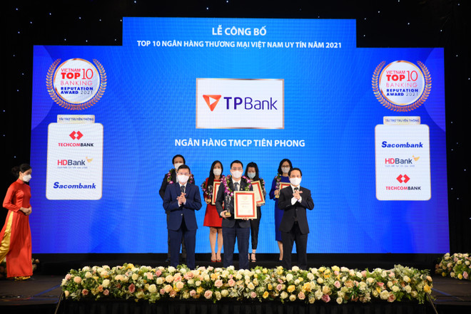 TPBank giữ vững vị trí trong tốp 10 ngân hàng thương mại uy tín ảnh 1
