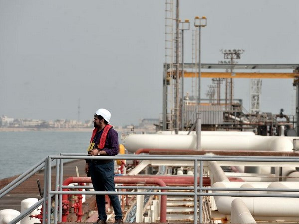 Mỹ miễn trừ Trung Quốc, Ấn Độ và Nhật Bản khỏi lệnh trừng phạt Iran ảnh 1