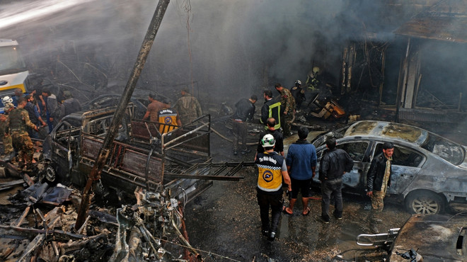 Syria: Đánh bom xe tải chở nhiên liệu, gần 100 người thương vong ảnh 1