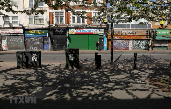 Chuyên gia: Kinh tế Anh giảm mạnh nếu duy trì các biện pháp hạn chế ảnh 1