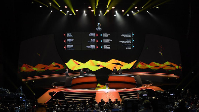 Bốc thăm knock-out Europa League: Arsenal và MU 'dễ thở' ảnh 1