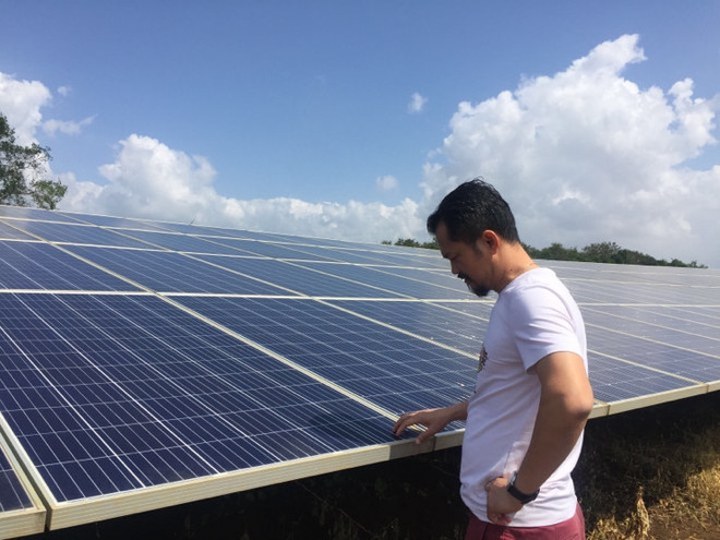 Công ty Green Energy lắp đặt hệ thống điện Mặt Trời cho công ty BHT. (Ảnh: CTV/Vietnam+) WB: Chiến lược mới giúp Việt Nam mở rộng quy mô điện Mặt Trời l ảnh 1