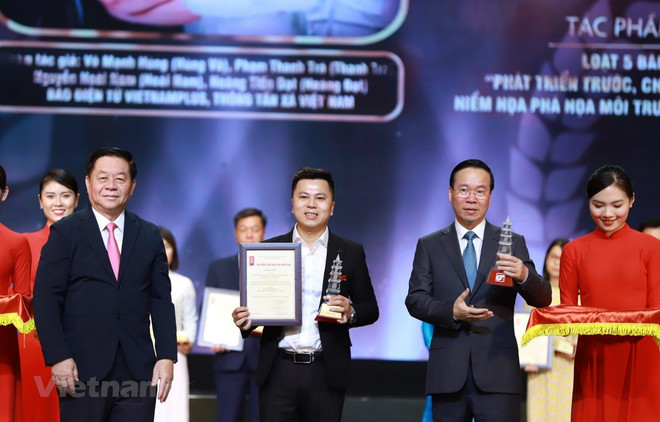 Báo Điện tử VietnamPlus: Hành trình Giải thưởng Báo chí trong 15 năm ảnh 2