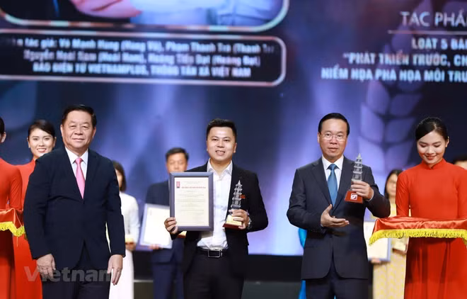 Báo Điện tử VietnamPlus: Hành trình Giải thưởng Báo chí trong 15 năm ảnh 2