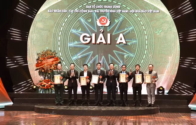 Báo Điện tử VietnamPlus: Hành trình Giải thưởng Báo chí trong 15 năm ảnh 1