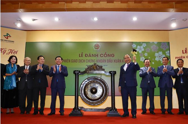 Thủ tướng khai trương phiên giao dịch chứng khoán đầu Xuân Kỷ Hợi 2019 ảnh 1