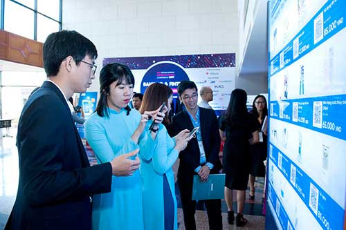 Nhiều thách thức của ngân hàng trong triển khai ứng dụng công nghệ số ảnh 2