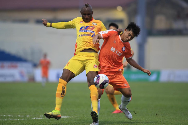 V-League 2021: Thanh Hóa thua trên sân nhà, Bình Định hòa Bình Dương ảnh 1