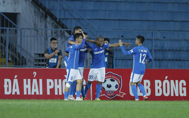 Hai thái cực trong ngày thi đấu tưng bừng ở vòng 6 V-League 2021 ảnh 2