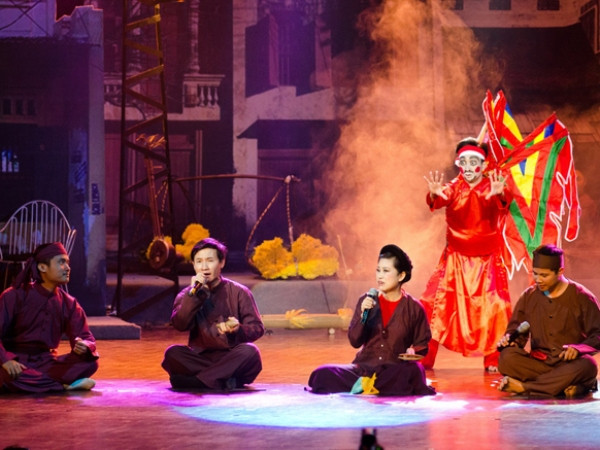 “Đâu phải cứ rách rưới, nghèo khổ, mù lòa mới là xẩm” ảnh 2