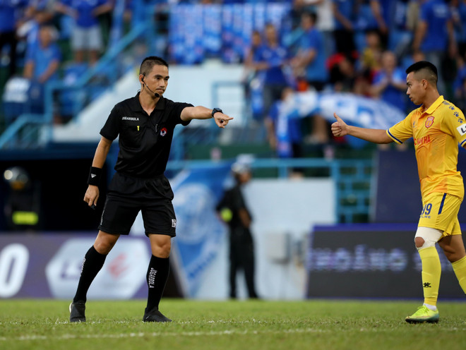 'Trọng tài V-League sai chuyên môn, chưa tiêu cực về tư tưởng' ảnh 1