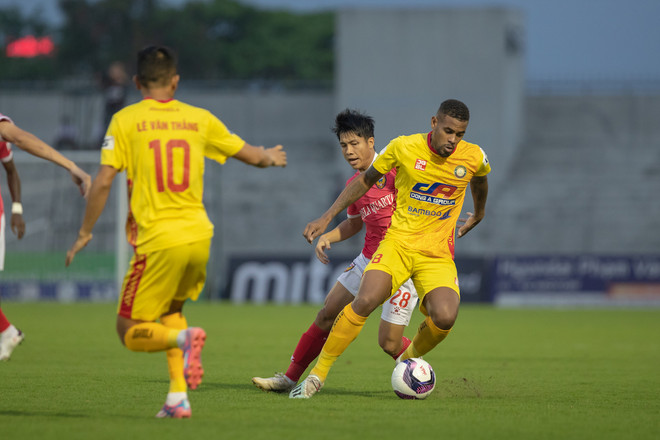 V-League: Thanh Hóa thắng tưng bừng, Quảng Ninh đánh bại Bình Dương ảnh 2