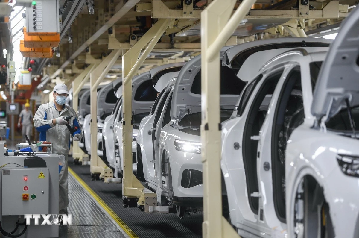 Trung Quốc dẫn đầu tuyệt đối trên thị trường xe điện năm 2025